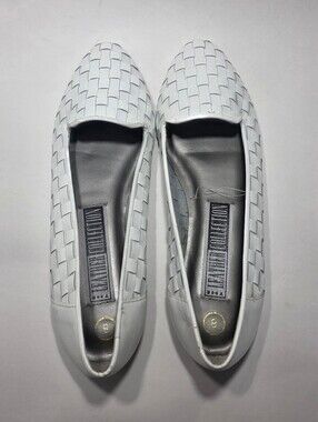 The Leather Collection Women's White Woven Leather Flats Size 8 Pointed Toe Slip
